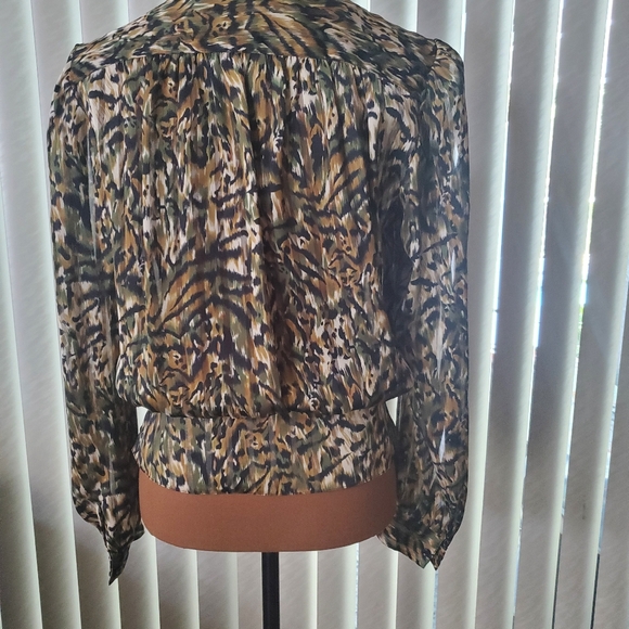 Nicola Camouflage Animal print silky blouse - Picture 7 of 8